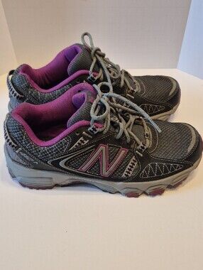 New Balance Women's Gray and Purple Trail Sneakers**